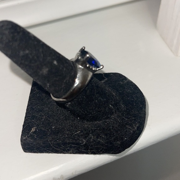 D&p Sterling Silver Ring. - Picture 5 of 11